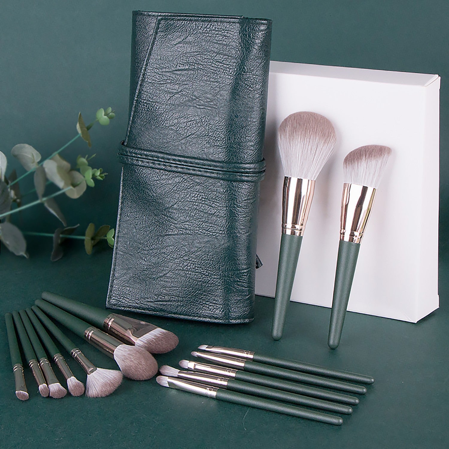 Maison de Daly | 14-Piece Makeup Brush Set